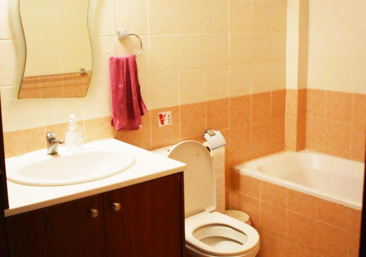 Marina Apartment 4 Larnaca Esterno foto
